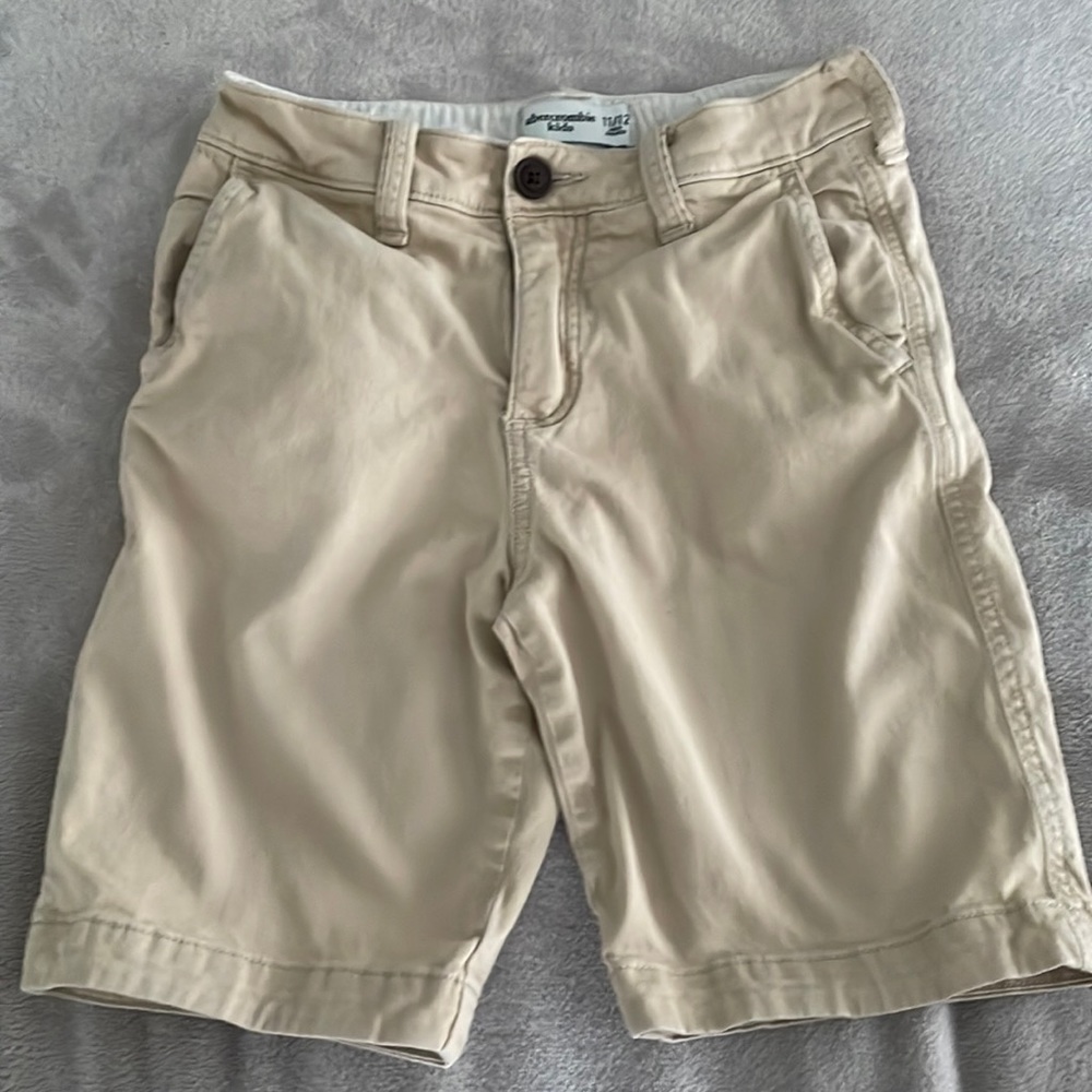 Abercrombie kids khaki shorts
